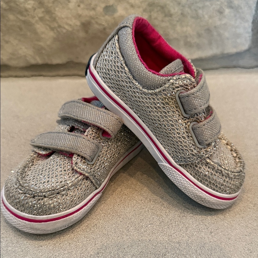 Sperry Girls Sneakers Silver Sparkle & Pink Size 3months EUC